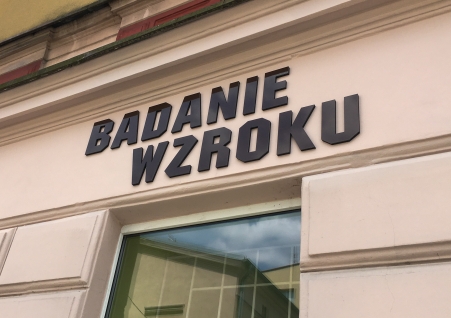 Optyk Lach Tarnowskie Góry - napisy 3D z dibondu i PCV, montaż liter 3D